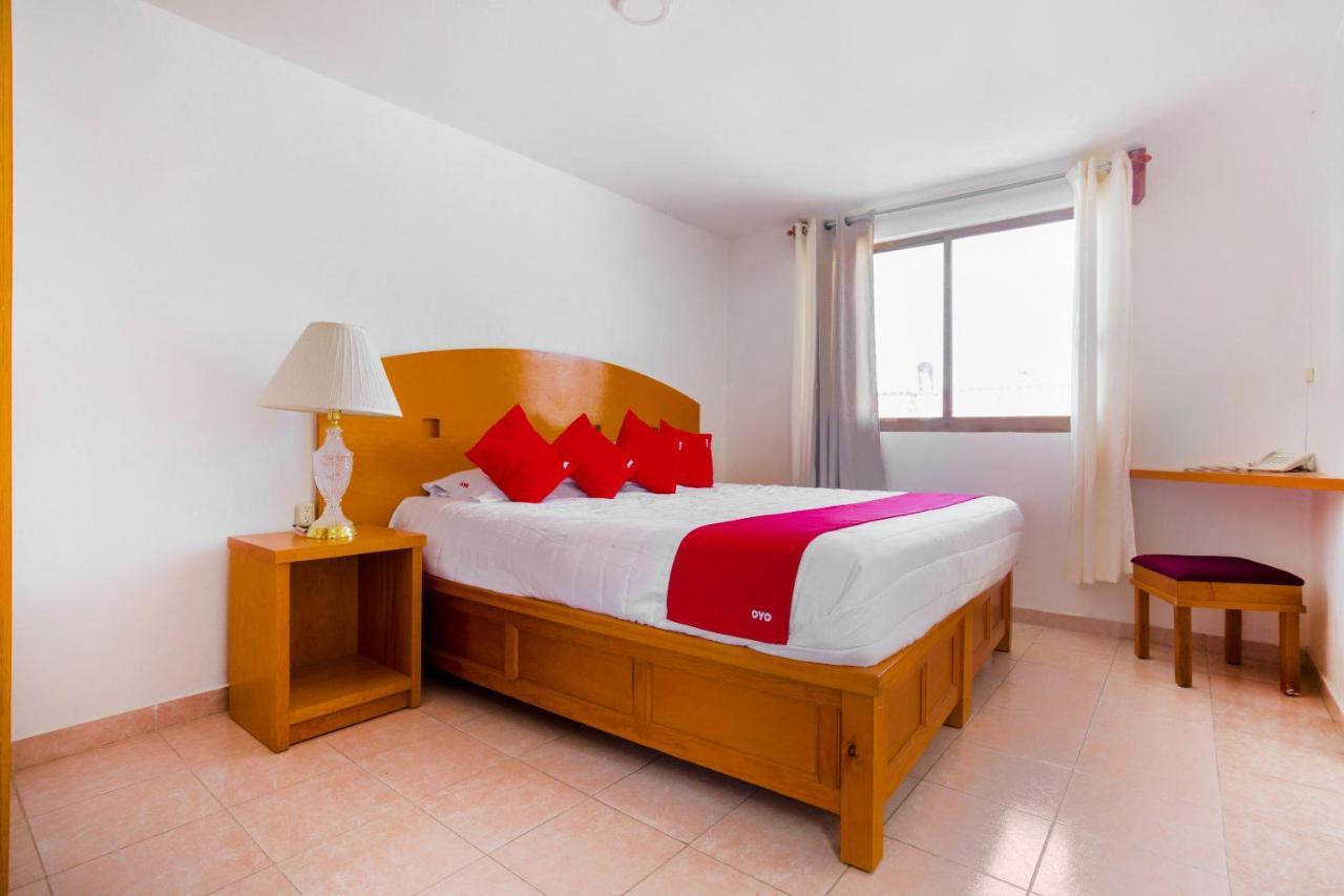 Oyo Hotel Montes, Atlixco Puebla Eksteriør billede